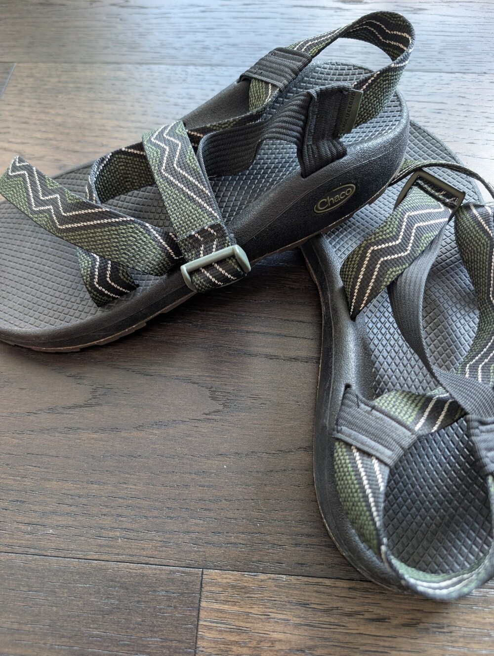 Chaco Olive and Black Strappy Outdoor Sandals Size 11